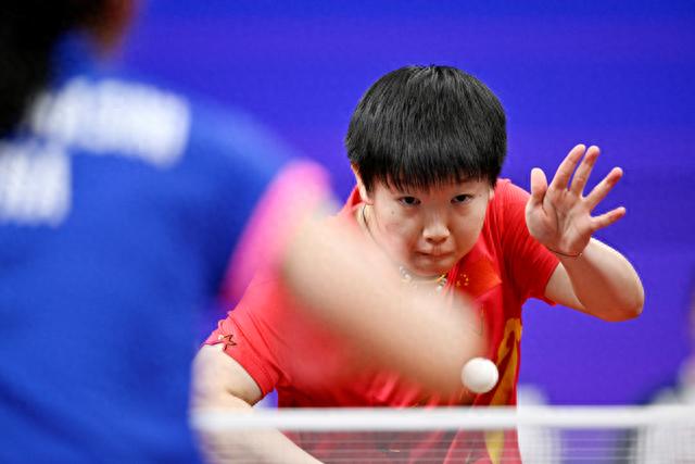 解说员的专 解说员的专