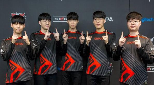 致敬若塔，利物浦旧将米尔纳新赛季改穿布莱顿20号球衣（为致敬若塔，米尔纳新赛季改穿布莱顿20号战袍）