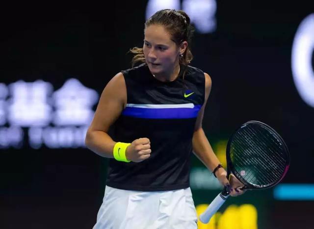 伤愈复出 伤愈复出